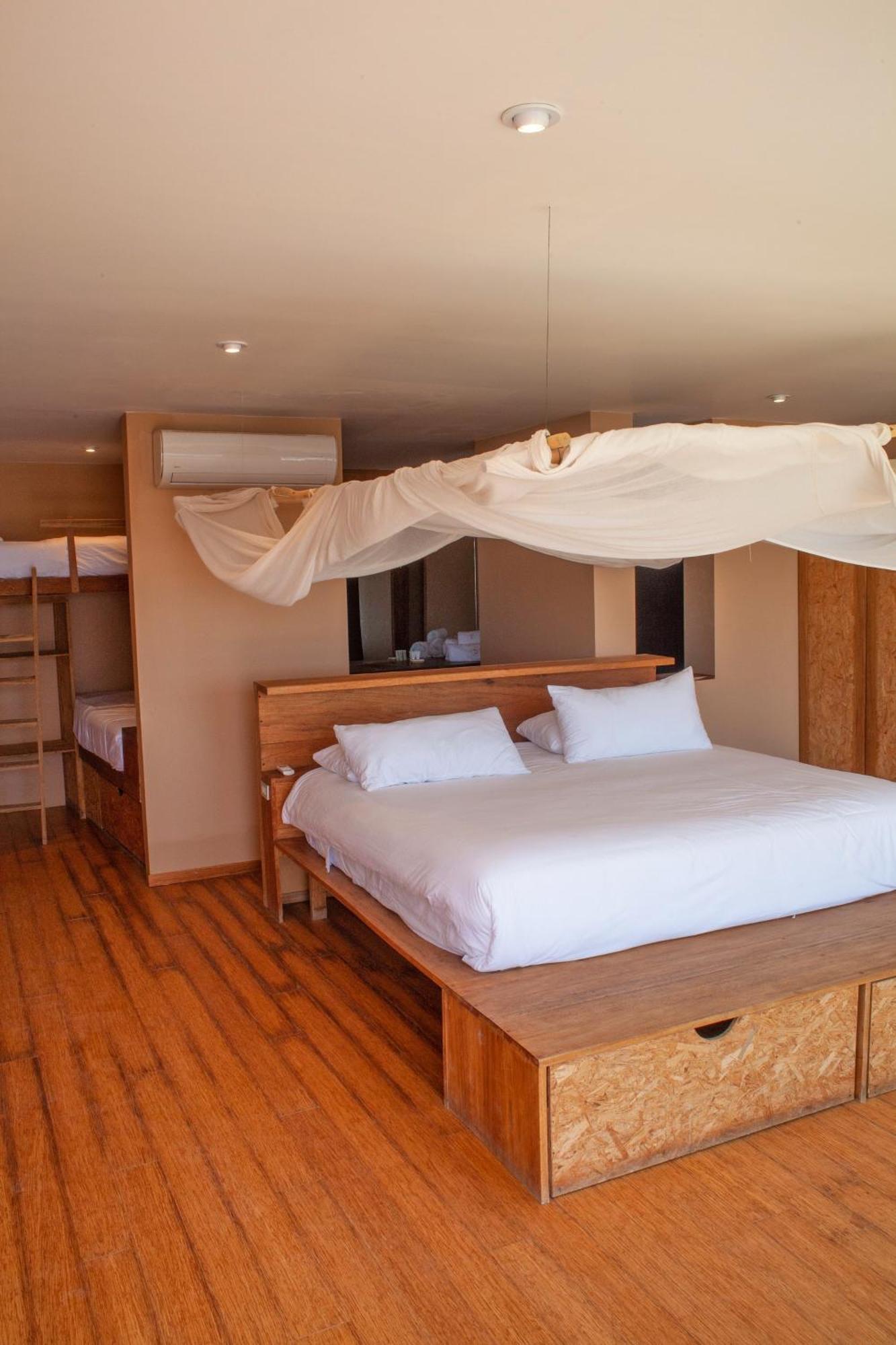 Alma Loft Hotel Vichayito Buitenkant foto
